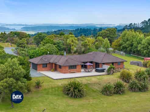 218 Govan Wilson Road, Whangaripo