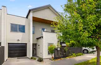 8 Sager Midgley Road, Hobsonville