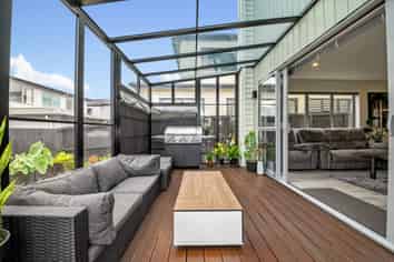 8 Sager Midgley Road, Hobsonville