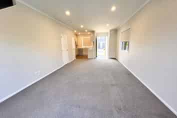 24 Whale Road, Mount Wellington