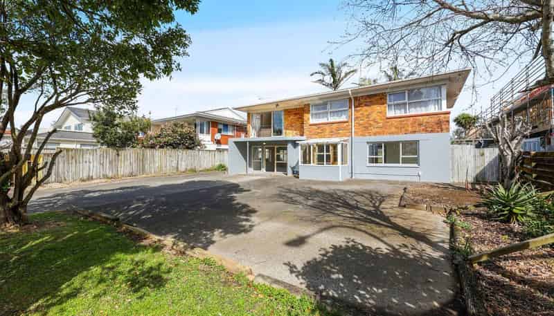 77 Macleans Road, Bucklands Beach