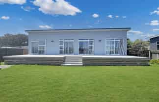 16 Rua Avenue, Waitarere Beach