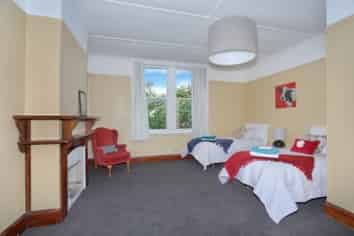 1/256 Broadway, Marton