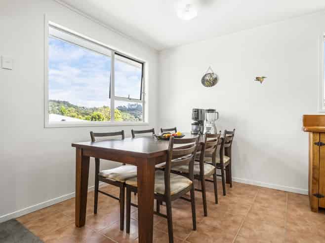 4 Spinella Drive, Bayview
