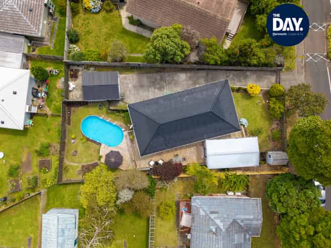 4 Spinella Drive, Bayview