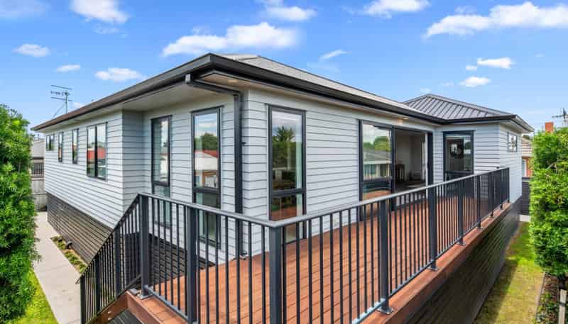 55A Pemberton Crescent, Greerton