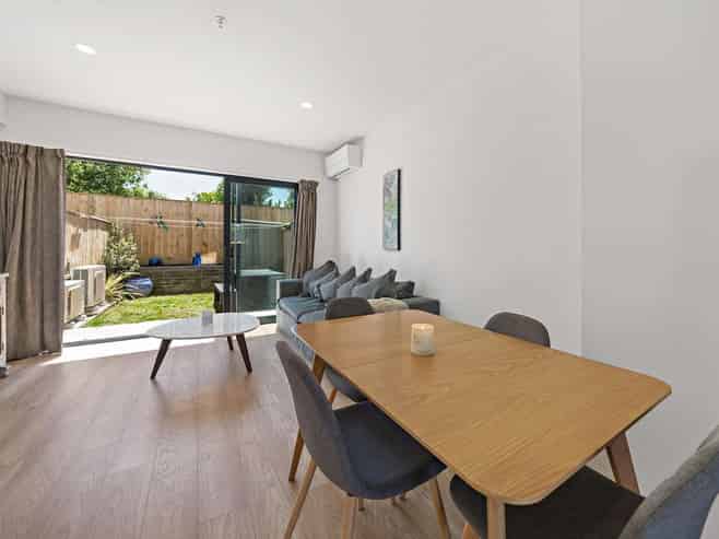 17 Waru Lane, Te Atatu Peninsula