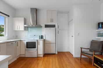 40 Bledisloe Avenue, STOKE