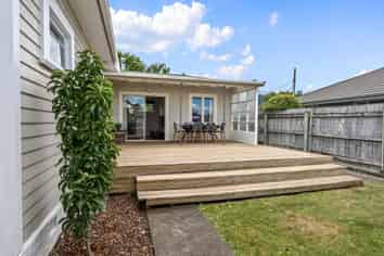 40 Bledisloe Avenue, STOKE