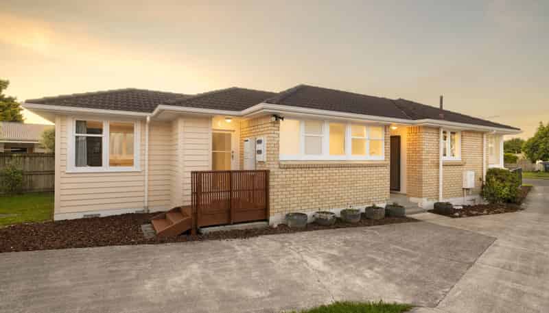 8 Ryan Avenue, Chartwell