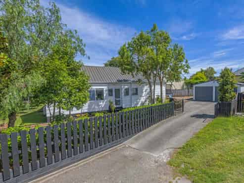 19 Peppertree Glade, Kelvin Grove