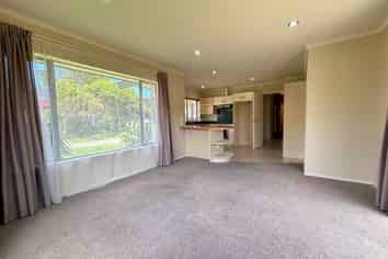 17 Windsong Court, Northpark