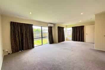 17 Windsong Court, Northpark