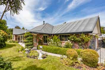 4 Greenwood Close, Woodend