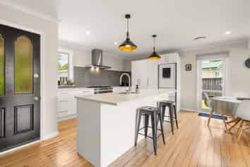 12 Thomas Place, Cambridge