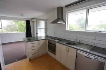 2/2 Peverel Street, Riccarton