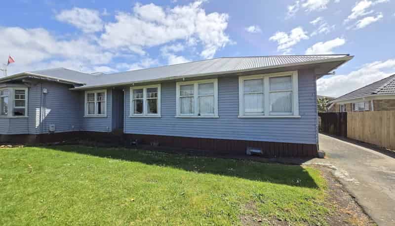 2/566 Great South Road, Manukau