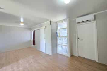 2/566 Great South Road, Manukau