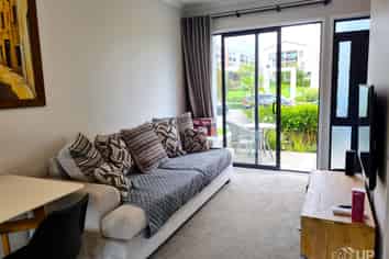 6 Sidney Wallingford Way, Hobsonville