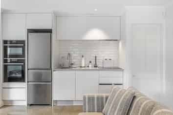 6 Balfour Road  (Inc internet and water), Parnell