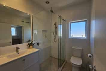 75D Oceanbeach Road, Mount Maunganui