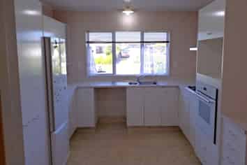 809A Queen Street East, Parkvale