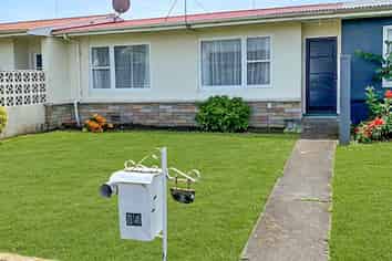 5/84 Meeanee Road, Taradale