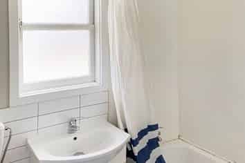 5/84 Meeanee Road, Taradale