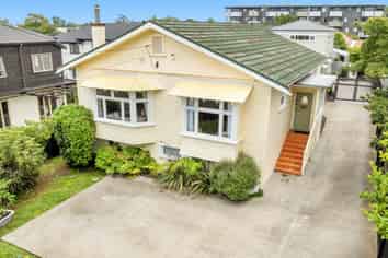 17 Queensway, Three Kings