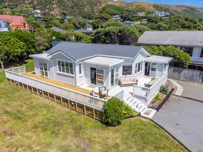 60 The Parade, Paekakariki