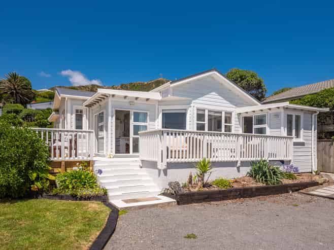 60 The Parade, Paekakariki