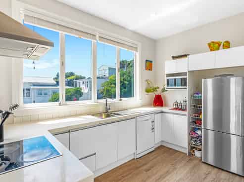 60 The Parade, Paekakariki