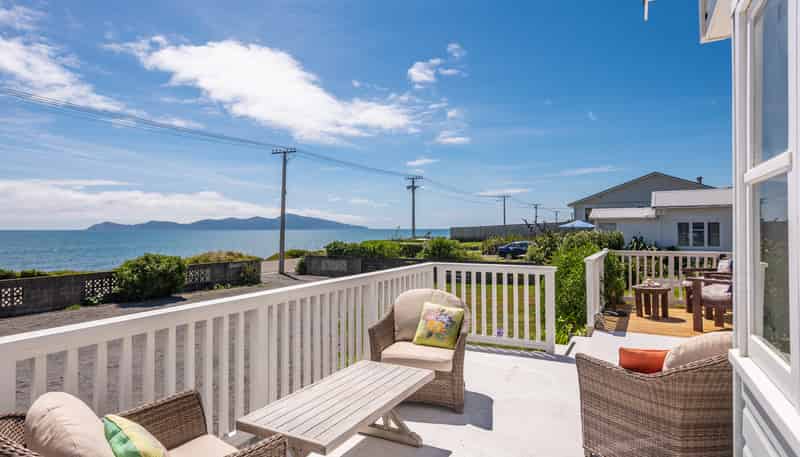 60 The Parade, Paekakariki