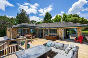 143 Te Rongo Road, Parua Bay