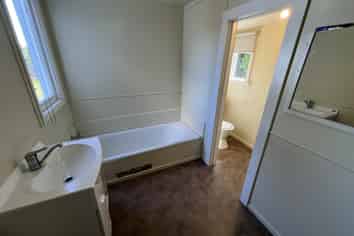 503 Featherston Street, Roslyn