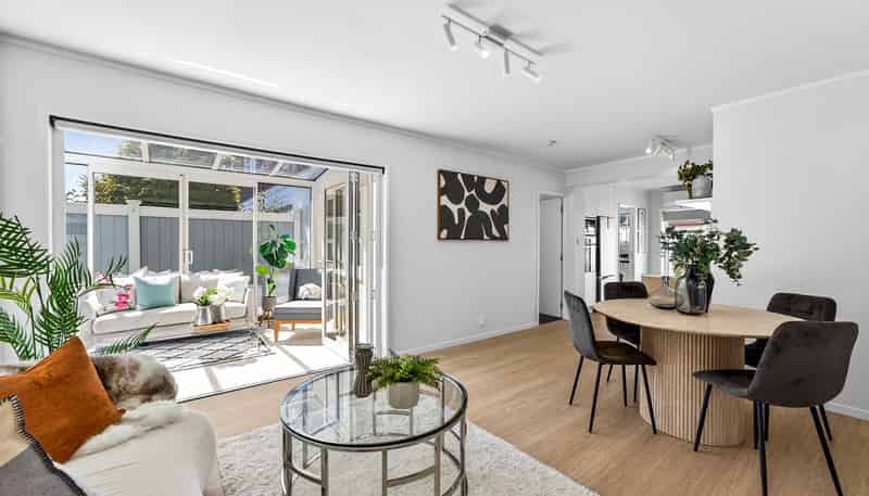 2/36 Atkin Avenue, Mission Bay