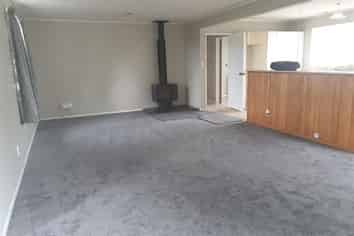 10 Colenso Place, Otaki Beach