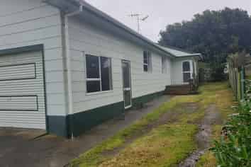 10 Colenso Place, Otaki Beach