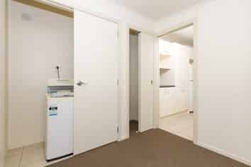 8B Snead Place, Hamilton East