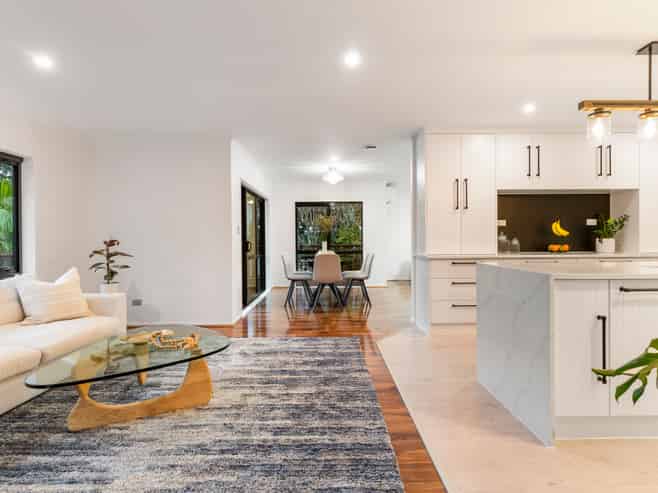 48 Shelter Drive, Greenhithe