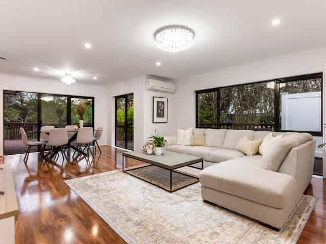 48 Shelter Drive, Greenhithe