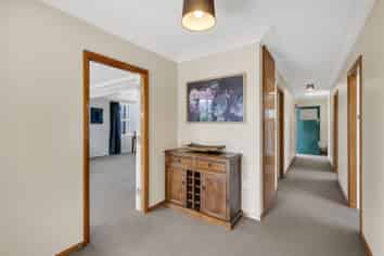 26 Charles Street, Weston