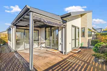 18/2 Caversham Road, Springvale
