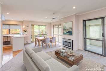 18/2 Caversham Road, Springvale