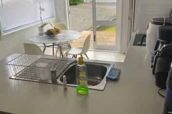 34 Victory Cres, Tawa