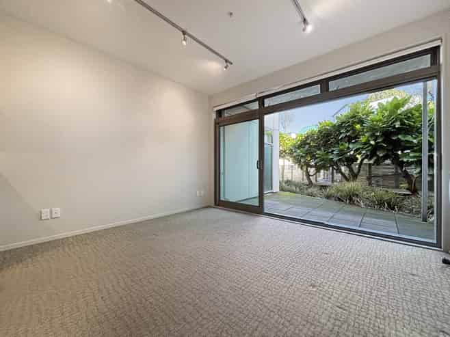 106/80 Riddiford Street, Newtown