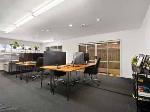 Prime Office Space on CBD Fringe