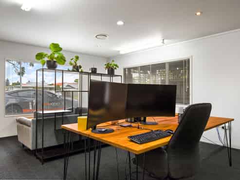 Prime Office Space on CBD Fringe