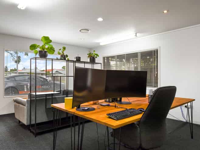 Prime Office Space on CBD Fringe