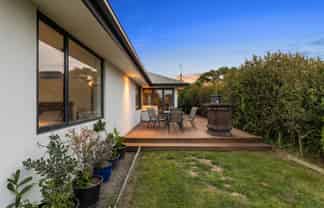 905 Ferry Road, Woolston